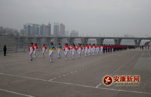 QQ圖片20150330185109.jpg