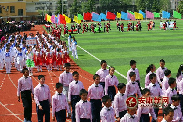 1427СW(xu)35\(yn)(dng)(hu)ڿhw(chng)e.JPG