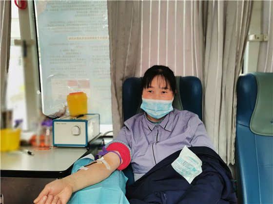 人民警察一心為民，捋袖捐血鐵血柔情——安康市公安局積極開展冬季獻(xiàn)血活動