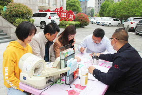 匯聚檢察愛心 踐行為民服務(wù)——安康市人民檢察院組織春季獻(xiàn)血活動(dòng)