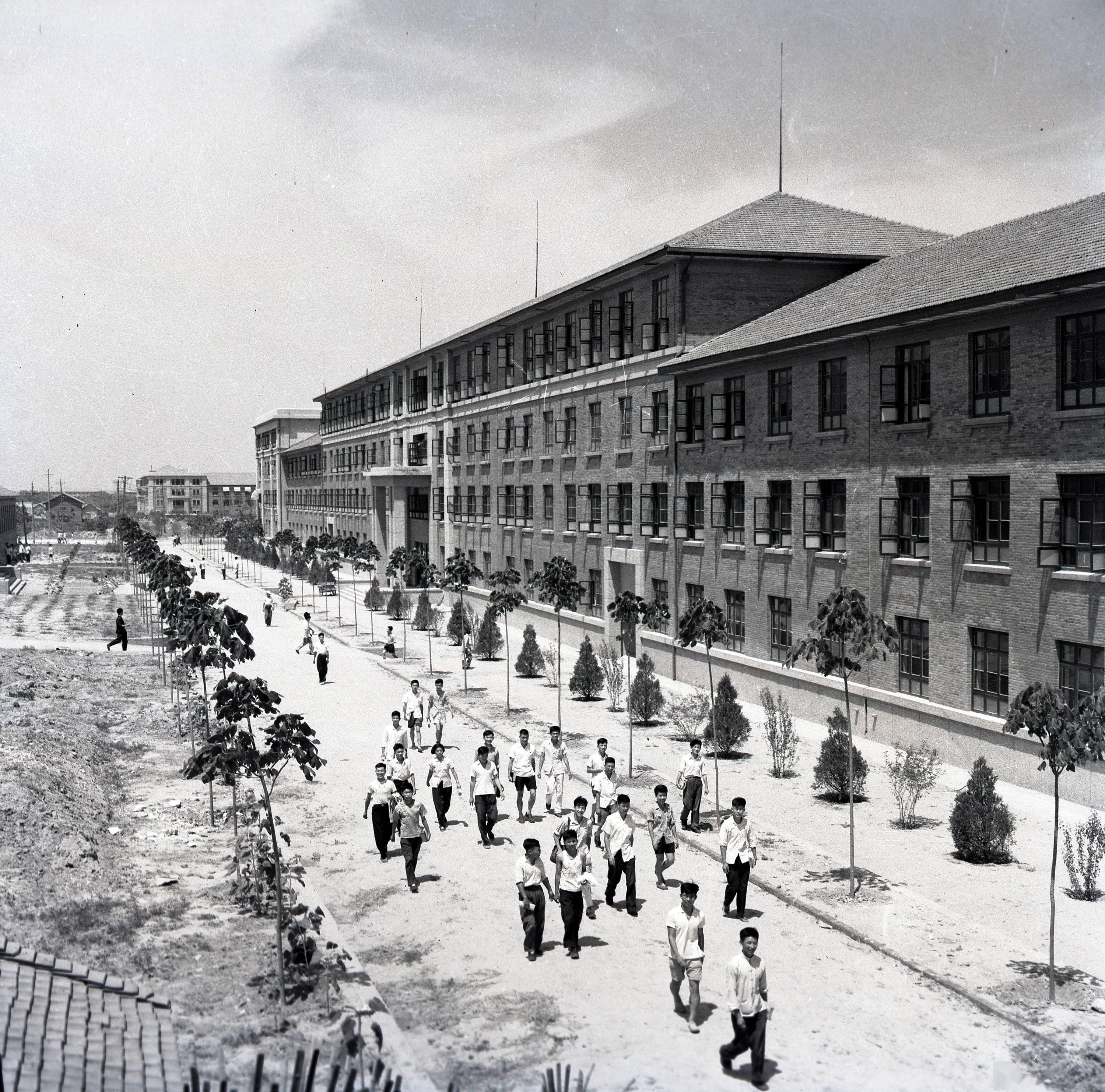 1959年拍攝的西遷后的交通大學(xué)校園一景（資料照片）。